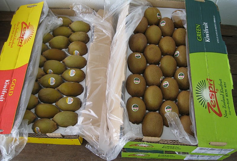2 types of kiwis